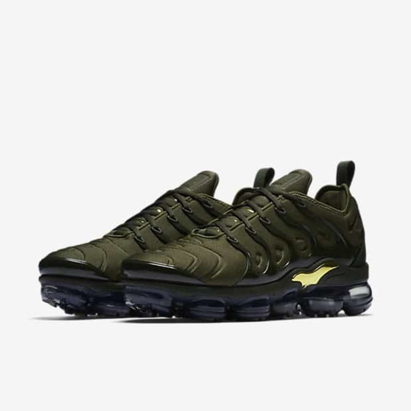 nike vapormax plus cargo khaki